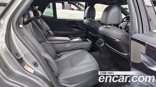 Lexus LS500h 5세대 3.5 Luxury AWD, 2024 12