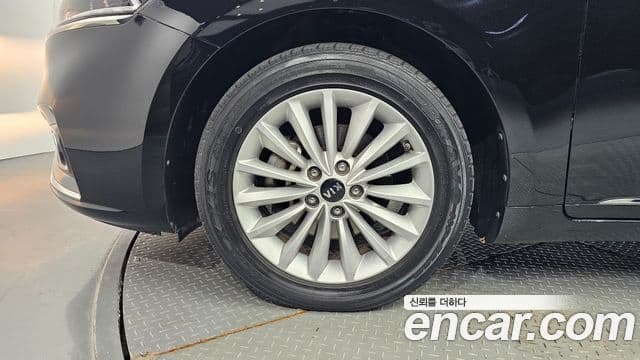 Kia All New K7 3.0 LPI Luxury (арендный автомобиль), 2016 все фото