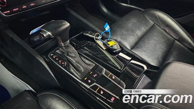 Kia All New K7 3.0 LPI Luxury (арендный автомобиль), 2016 9