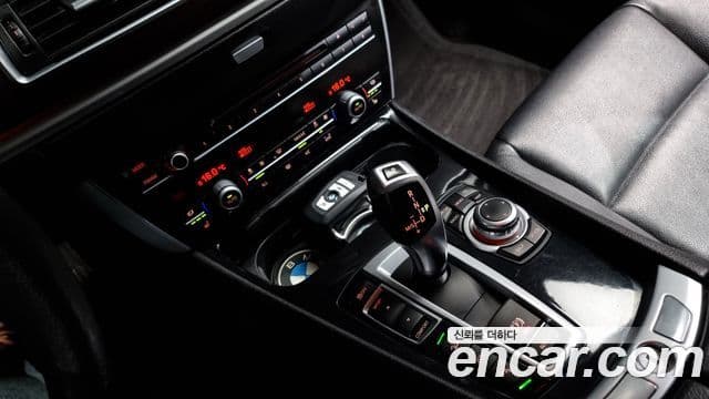 BMW 5시리즈 GT (F07) GT 30d xDrive, 2013 9