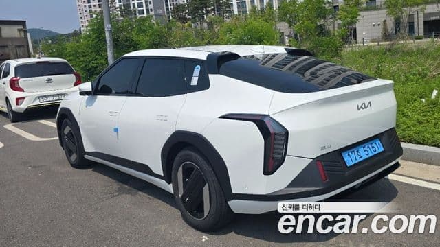 Kia EV4 Earth, 2026 все фото