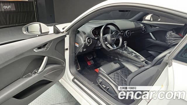 Audi TT (8S) купе 45 TFSI Quattro, 2016 11