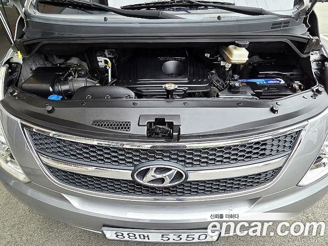 Hyundai Grand Starex CVX Deluxe, 2014 15