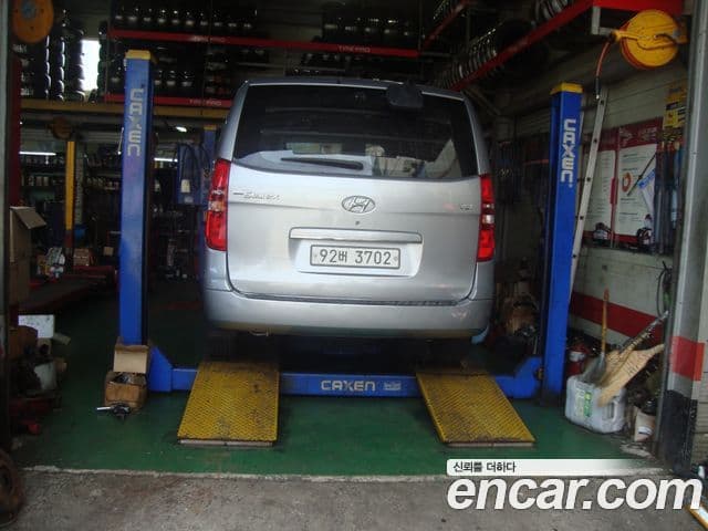 Hyundai Grand Starex CVX Premium, 2015 1
