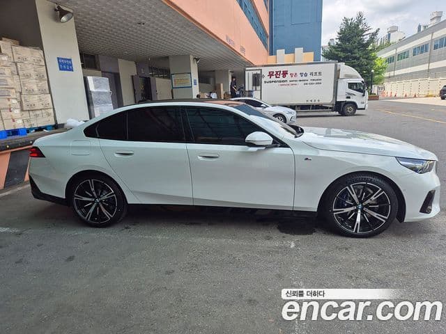 BMW 5시리즈 (G60) 530i xDrive M Sport, 2025 4