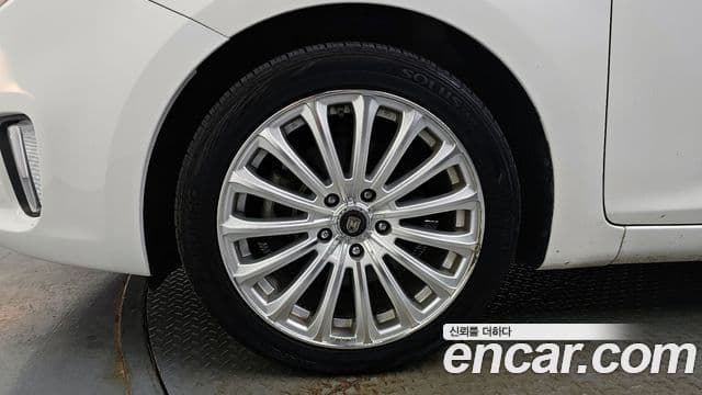 Kia All New Carens Prestige, 2016 все фото