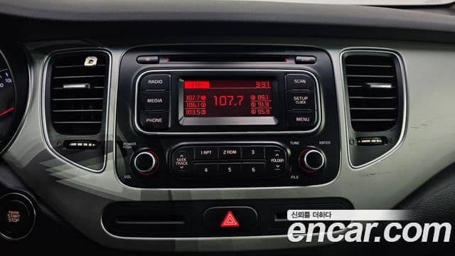 Kia All New Carens Prestige, 2016 18