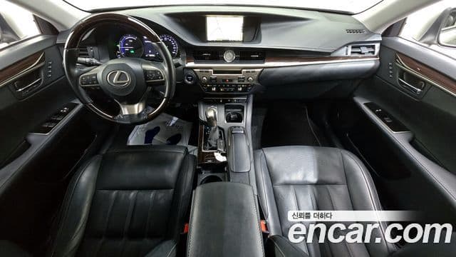 Lexus New ES300h XV60, 2018 7