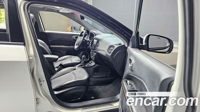 Jeep Compass 2세대 2.4 Limited AWD, 2019 10