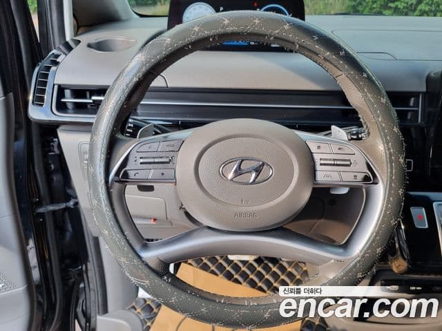 Hyundai Staria лимузин, 2023 10