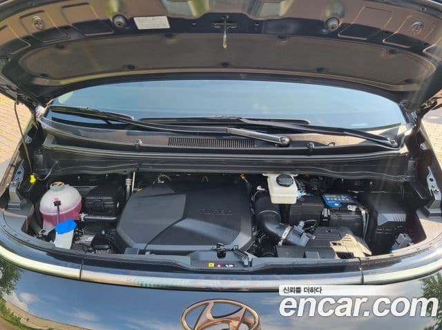 Hyundai Staria лимузин, 2023 19