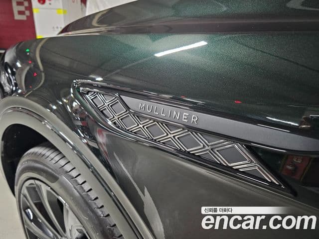 Bentley Bentayga 4.0 V8 EWB Mulliner, 2024 19