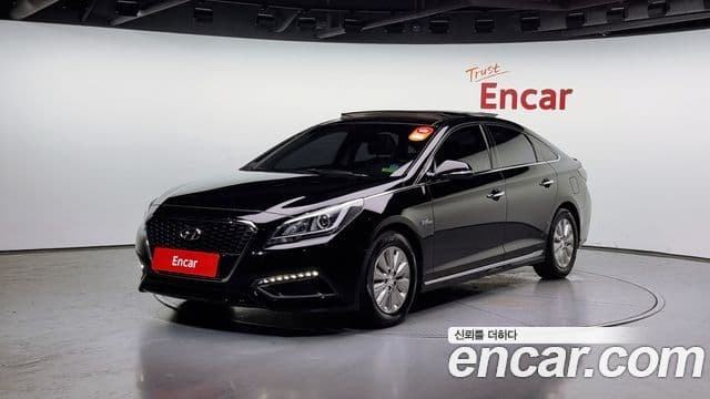 Hyundai LF Sonata гибрид Modern, 2015 1