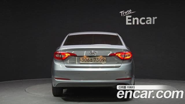 Hyundai LF Sonata Premium, 2017 4