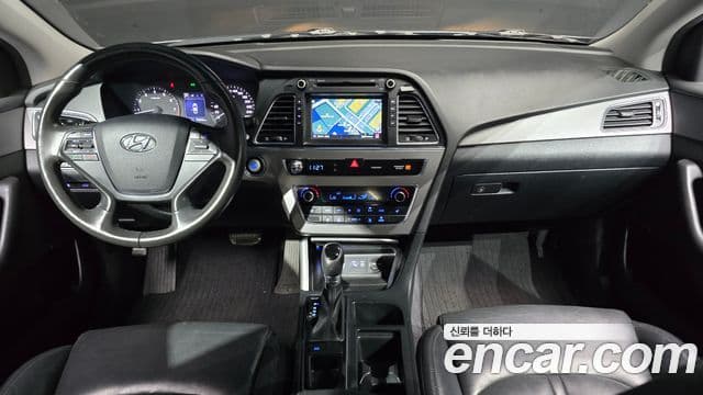 Hyundai LF Sonata Premium, 2017 7