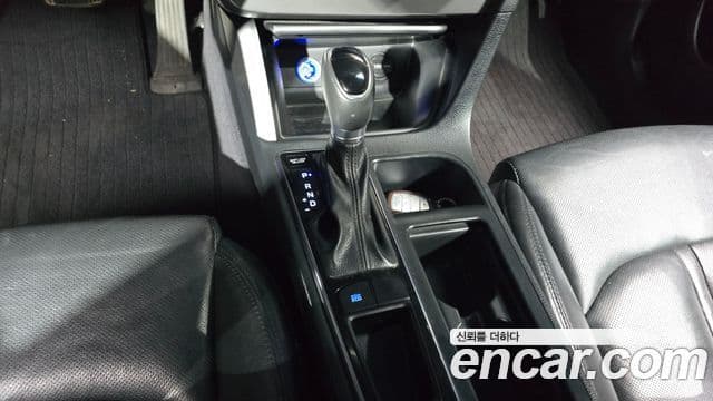 Hyundai LF Sonata Premium, 2017 9