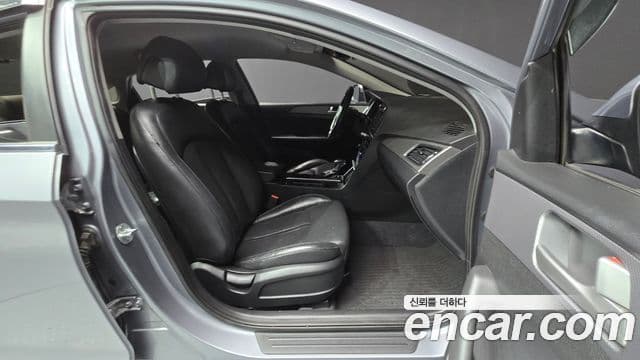 Hyundai LF Sonata Premium, 2017 11