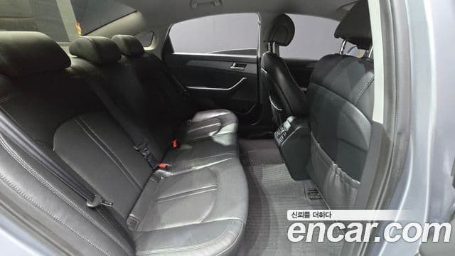 Hyundai LF Sonata Premium, 2017 12