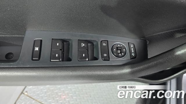 Hyundai LF Sonata Premium, 2017 18