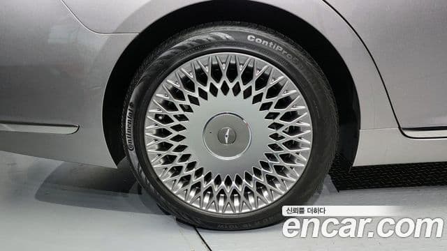 Genesis G90 Premium Luxury, 2020 все фото