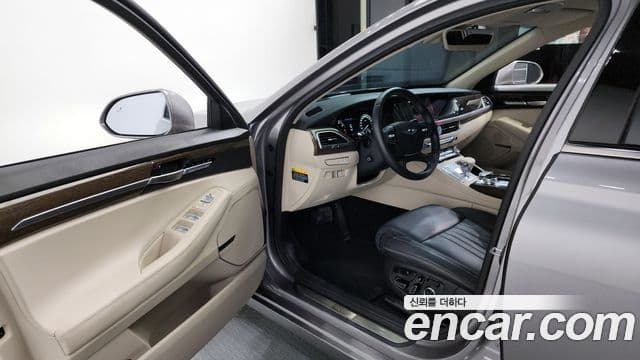 Genesis G90 Premium Luxury, 2020 10