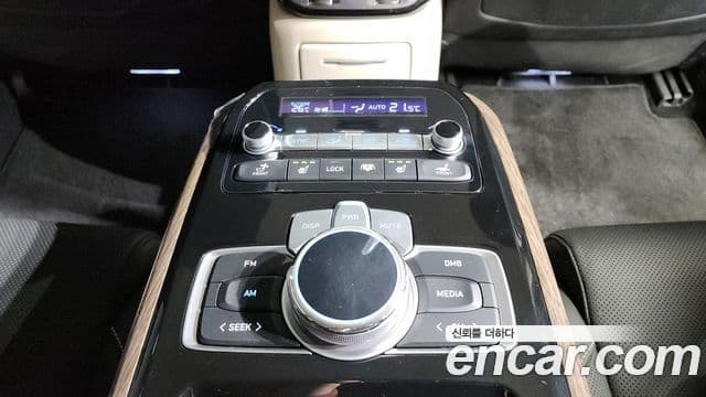 Genesis G90 Premium Luxury, 2020 19