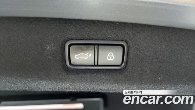 Genesis G90 Premium Luxury, 2020 20