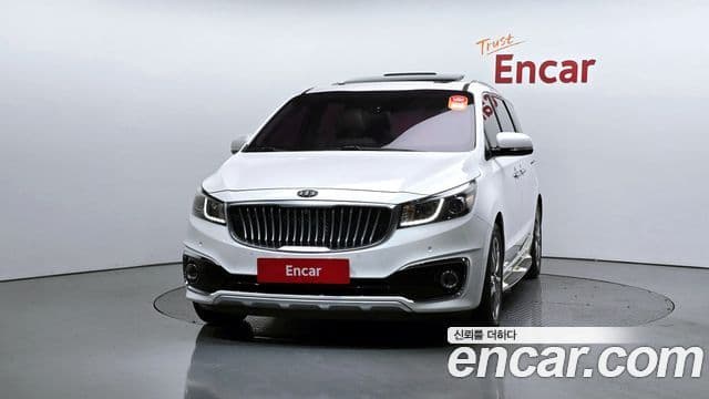 Kia All New Carnival VIP, 2018 3
