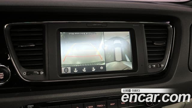 Kia All New Carnival VIP, 2018 16