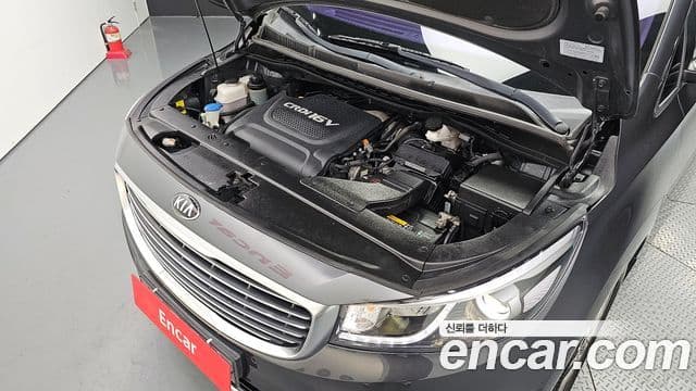 Kia All New Carnival Prestige, 2015 6