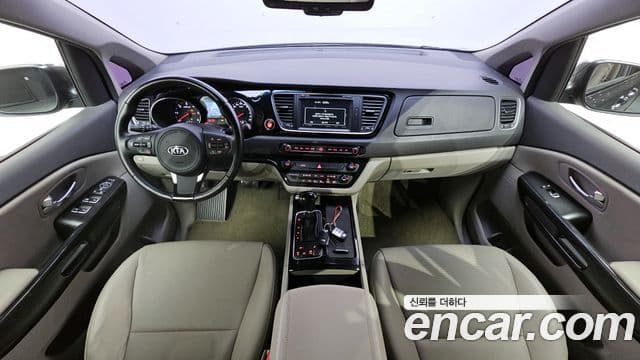 Kia All New Carnival Prestige, 2015 7
