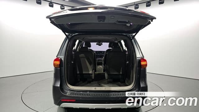 Kia All New Carnival Prestige, 2015 20