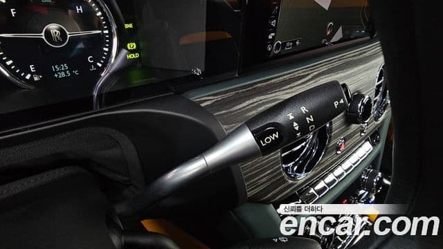 Rolls-Royce 고스트 2세대 6.7 EWB V12, 2021 9