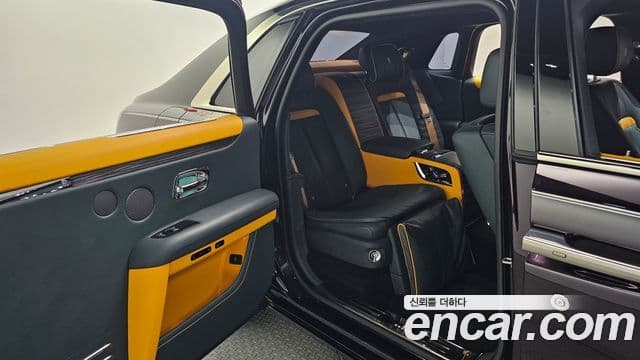 Rolls-Royce 고스트 2세대 6.7 EWB V12, 2021 12
