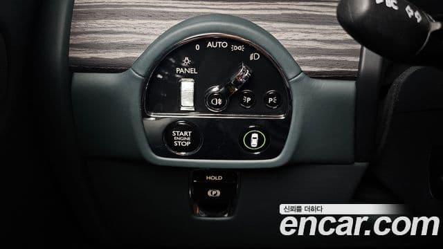 Rolls-Royce 고스트 2세대 6.7 EWB V12, 2021 17