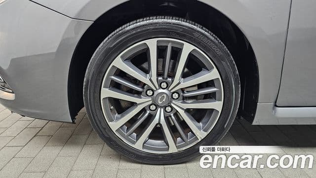 Renault Korea(Samsung) SM7 Nova LPLI 2.0 LPe для людей с инвалидностью, 2017 все фото