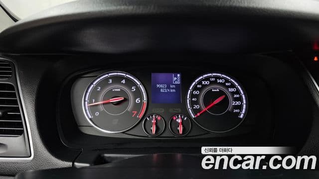 Renault Korea(Samsung) SM7 Nova LPLI 2.0 LPe для людей с инвалидностью, 2017 8