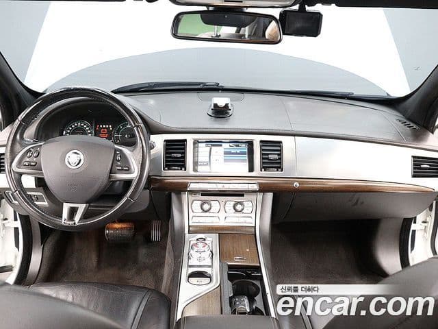 Jaguar New XF X250, 2013 15