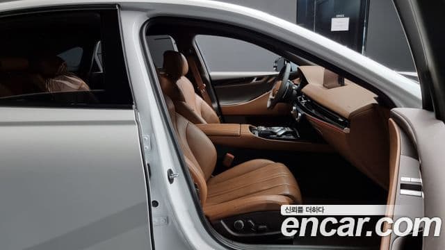 Genesis G80 (RG3) бензин 2.5 турбо 2WD, 2021 10