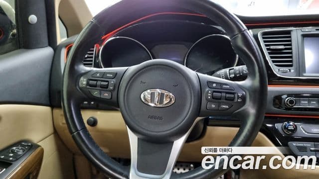 Kia All New Carnival Prestige, 2016 11