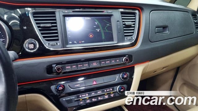 Kia All New Carnival Prestige, 2016 13