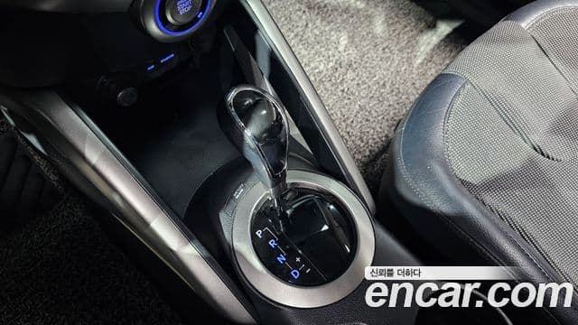 Hyundai Veloster DCT팩, 2012 9