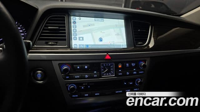 Genesis G80 Premium Luxury, 2017 14