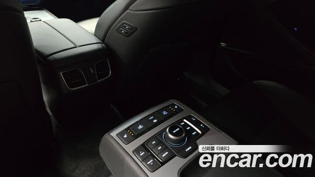 Genesis G80 Premium Luxury, 2017 19
