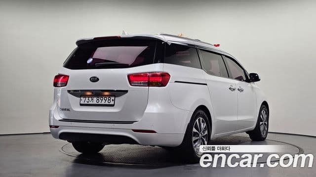 Kia All New Carnival Prestige, 2016 2