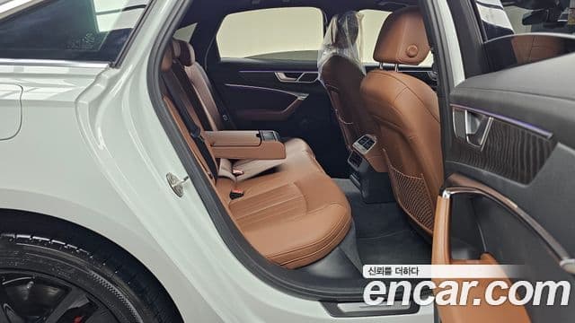 Audi A6 (C8) Premium, 2023 12