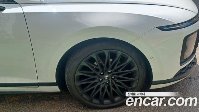 Hyundai Grandeur гибрид (GN7) Calligraphy, 2024 все фото