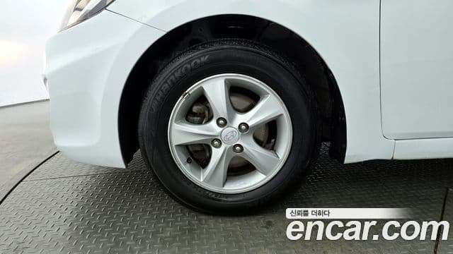 Hyundai Accent(новый кузов / новое поколение) Modern, 2014 все фото