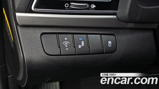 Hyundai Avante AD 1.6 GDI Value Plus, 2017 14