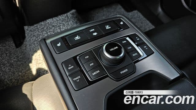 Hyundai Genesis DH Premium, 2016 20